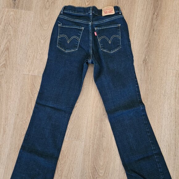 Levi Dark Wash Jeans - Classic Bootcut with Stretch - Size 26 - Picture 3 of 7
